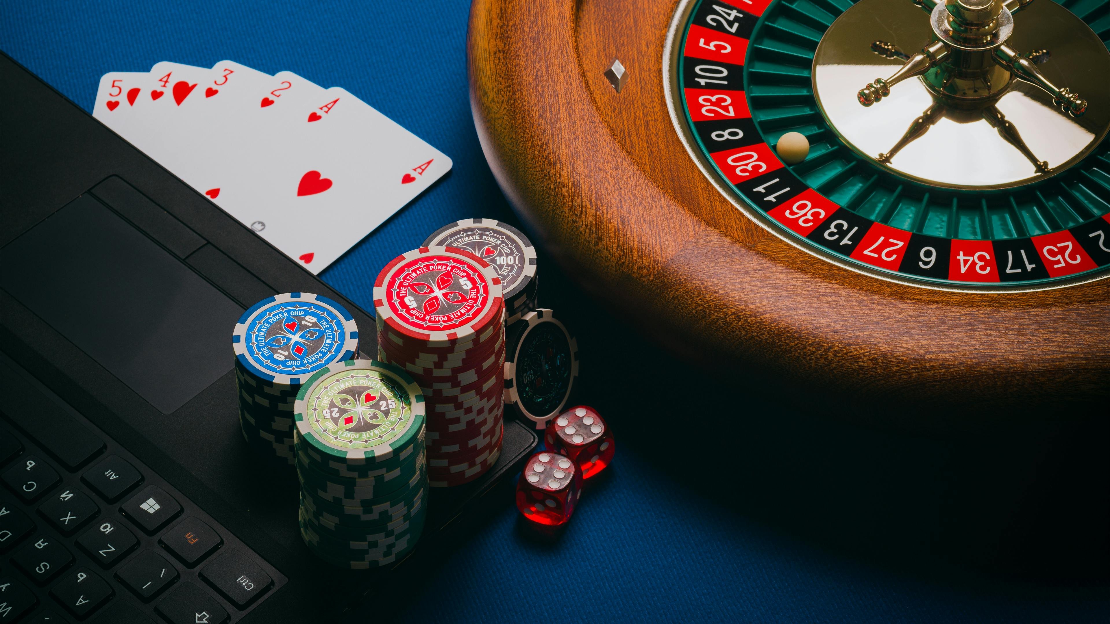 Antarmuka platform lynette menampilkan berbagai metode pembayaran dan opsi promosi